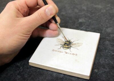 Decorum SORRENTO BOTANICAL BUMBLE BEE