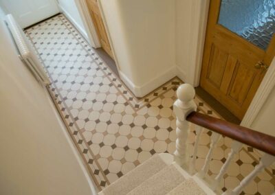 Original Style Victorian Floor - Nottingham White, Brown & Old London with Clare Border