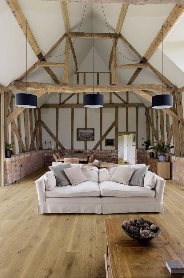 Battersea 190 - Spacers Showrooms - Outbuilding Front Angle